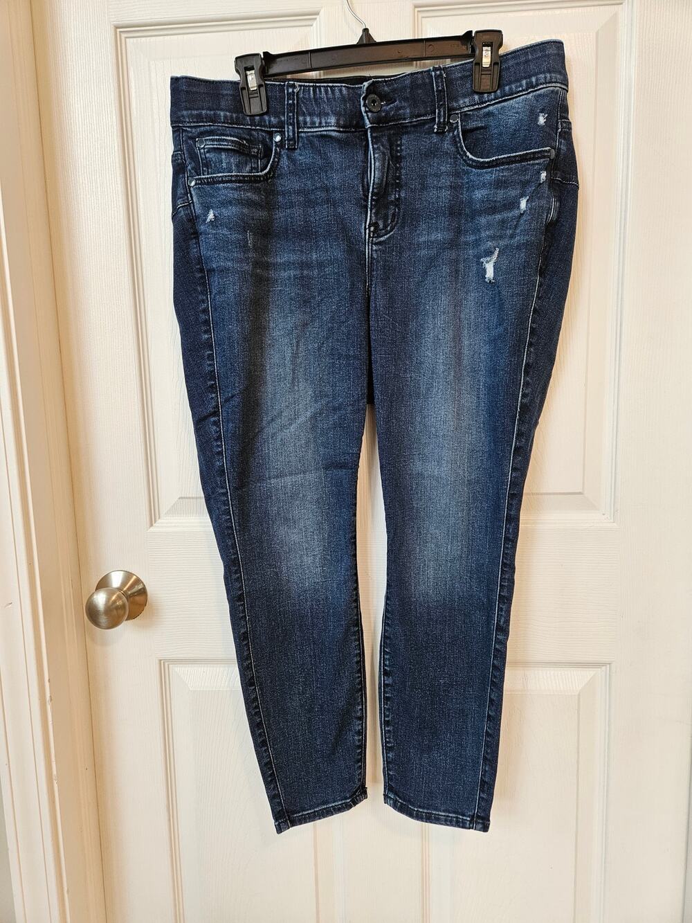 Torrid Bombshell Skinny Jeans Womens Size 14S Dark Wash Distressed Stretch Denim
